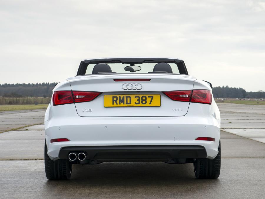  Audi A3 Cabriolet 1.8 TFSI (8V) 2014 года  (UK) (фото 12 из 18)